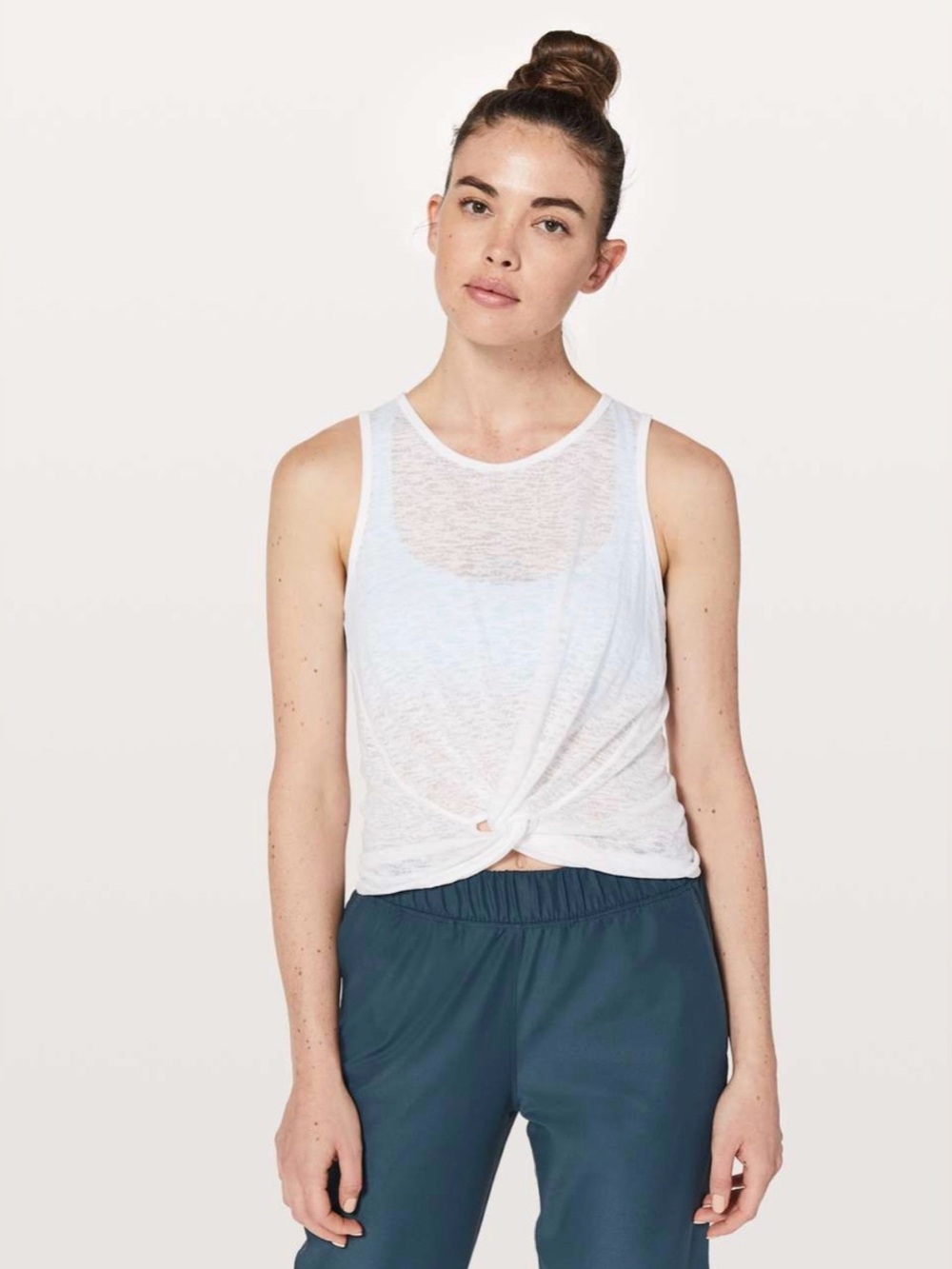 Lululemon Breeze Through Tank Top Women’s 4 Front Twist Lightweight Sheer Yoga